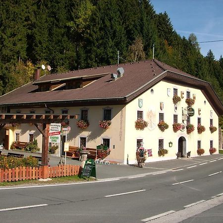 Gasthof Zum Loewen Sankt Jakob im Lesachtal Екстер'єр фото